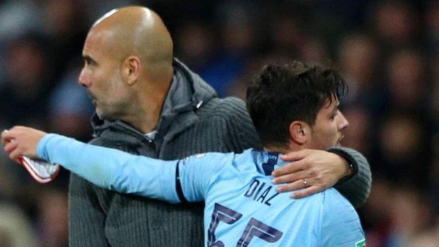 并带领曼城 并带领曼城