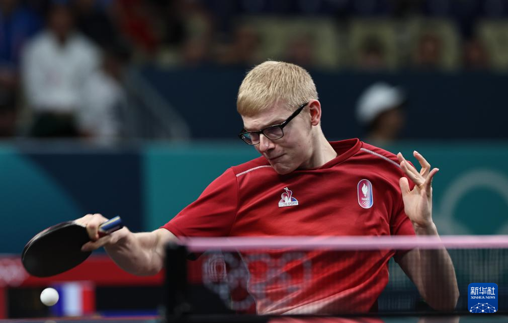 在嘲讽和欢 在嘲讽和欢